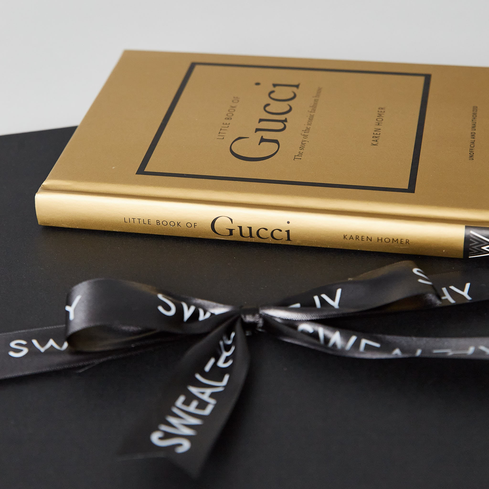 Gucci Gold Gift Wrapping Supplies
